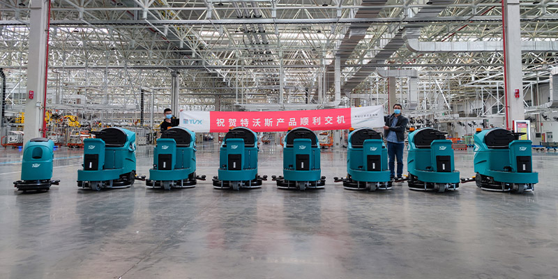 La fábrica de Nissan elige la máquina fregadora de pisos TVX