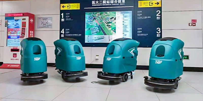 Máquina fregadora de pisos TVX para limpiar la estación de metro de Harbin